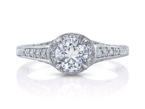 Round Brilliant Diamond Halo Engagement Ring